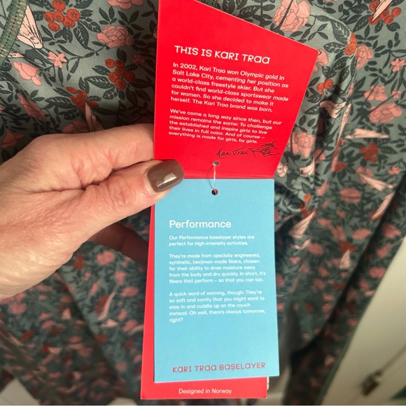 Kari Traa Fryd Base Layer Thermal Set, top.bottoms S NWT - Picture 10 of 15